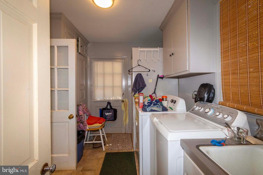 358 MAIN ST, ORANGE, Virginia 22960, 4 Bedrooms Bedrooms, ,3 BathroomsBathrooms,Residential,358 MAIN ST,VAOR2012796 MLS # VAOR2012796 358 MAIN ST, ORANGE, Virginia 22960, 4 Bedrooms Bedrooms, ,3 BathroomsBathrooms,Residential,358 MAIN ST,VAOR2012796 MLS # VAOR2012796