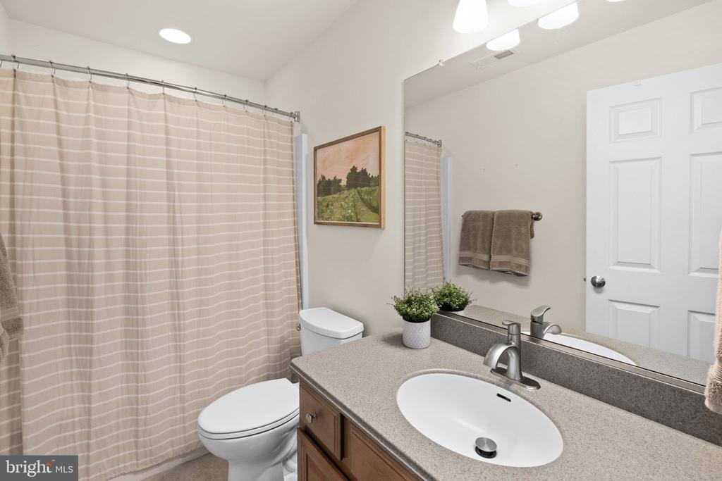 14 OAK RD, BUMPASS, Virginia 23024, 4 Bedrooms Bedrooms, ,3 BathroomsBathrooms,Residential,14 OAK RD,VALA2008896 MLS # VALA2008896 14 OAK RD, BUMPASS, Virginia 23024, 4 Bedrooms Bedrooms, ,3 BathroomsBathrooms,Residential,14 OAK RD,VALA2008896 MLS # VALA2008896