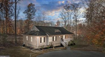 14 OAK RD, BUMPASS, Virginia 23024, 4 Bedrooms Bedrooms, ,3 BathroomsBathrooms,Residential,14 OAK RD,VALA2008896 MLS # VALA2008896