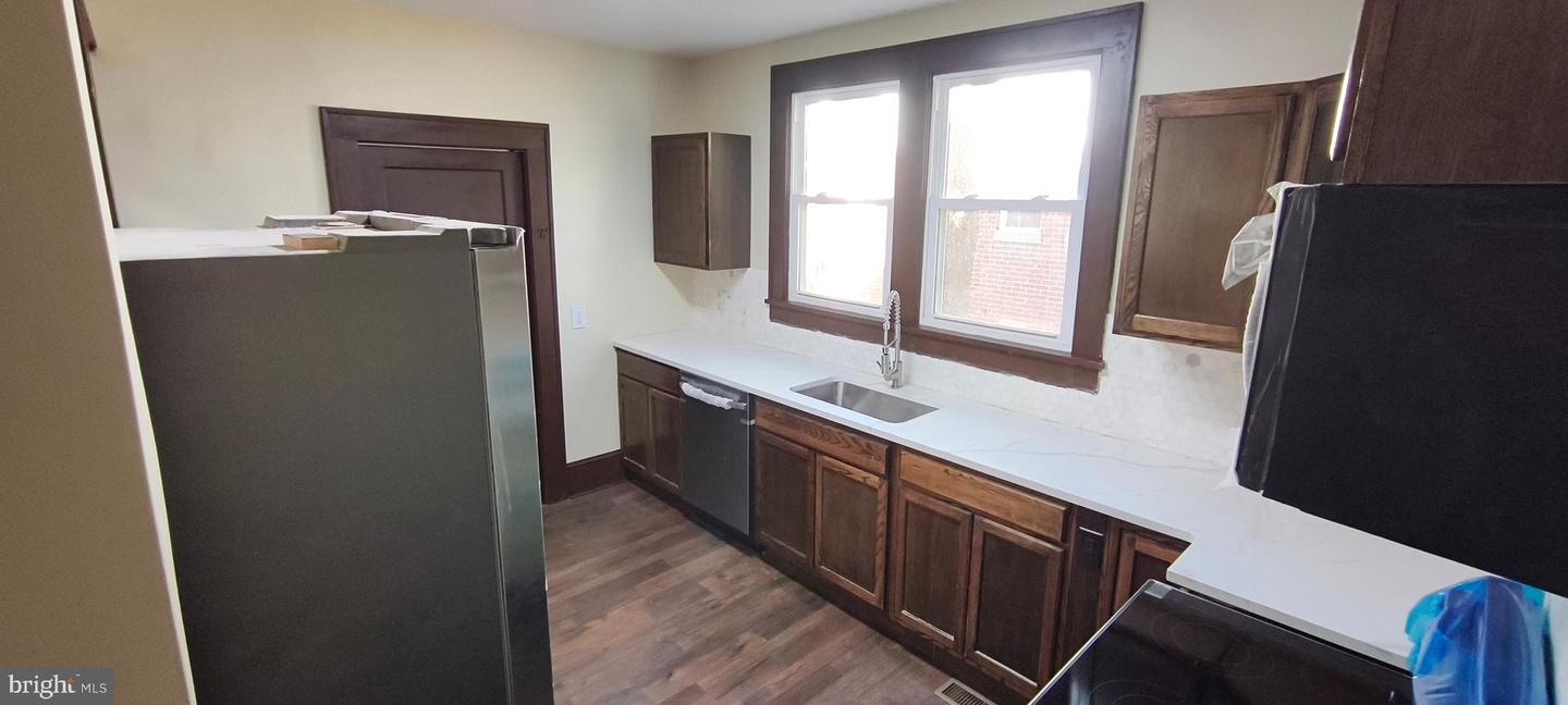 221 S WASHINGTON AVE, PULASKI, Virginia 24301, 4 Bedrooms Bedrooms, 7 Rooms Rooms,2 BathroomsBathrooms,Residential,For sale,221 S WASHINGTON AVE,VAPU2000040 MLS # VAPU2000040