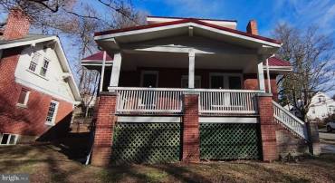 221 S WASHINGTON AVE, PULASKI, Virginia 24301, 4 Bedrooms Bedrooms, 9 Rooms Rooms,2 BathroomsBathrooms,Residential,For sale,221 S WASHINGTON AVE,VAPU2000040 MLS # VAPU2000040