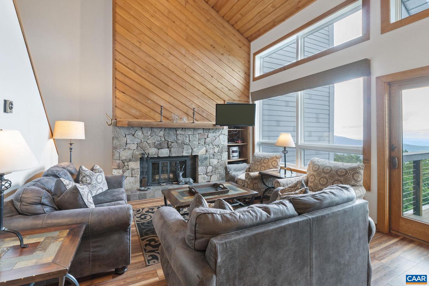 1442 HIGHLANDS CONDOS, WINTERGREEN RESORT, Virginia 22967, 3 Bedrooms Bedrooms, ,3 BathroomsBathrooms,Residential,For sale,1442 HIGHLANDS CONDOS,668854 MLS # 668854