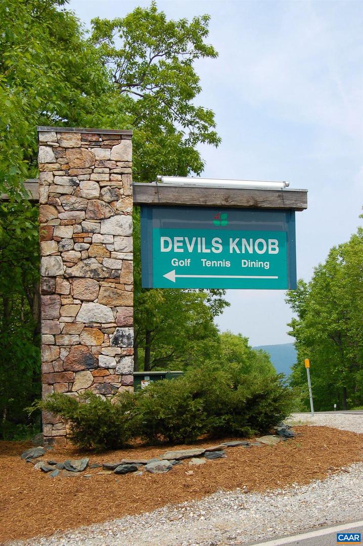 1442 HIGHLANDS CONDOS, WINTERGREEN RESORT, Virginia 22967, 3 Bedrooms Bedrooms, ,3 BathroomsBathrooms,Residential,For sale,1442 HIGHLANDS CONDOS,668854 MLS # 668854