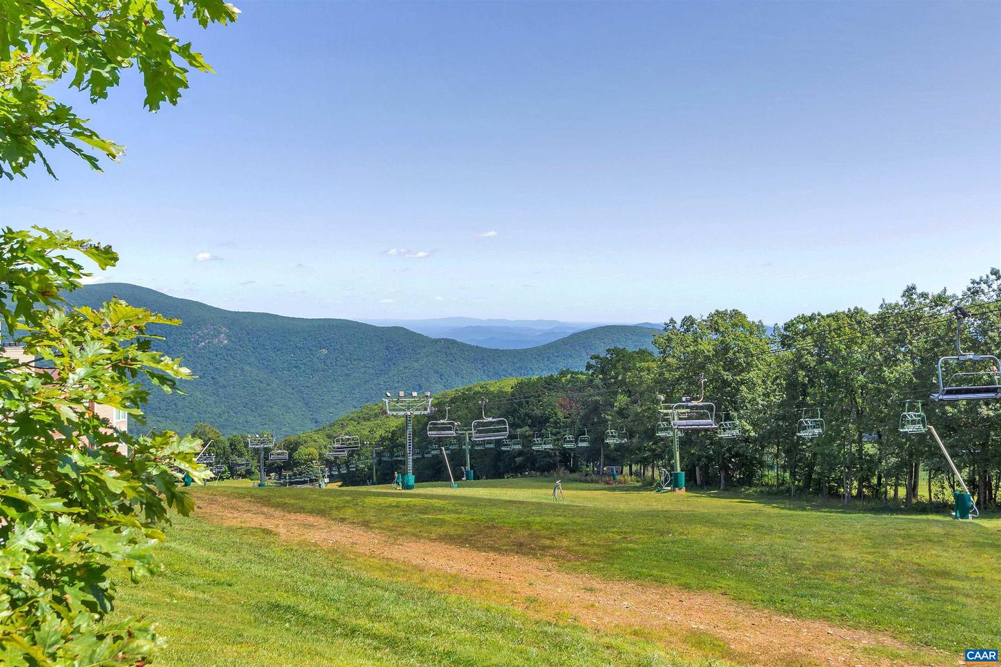 1442 HIGHLANDS CONDOS, WINTERGREEN RESORT, Virginia 22967, 3 Bedrooms Bedrooms, ,3 BathroomsBathrooms,Residential,For sale,1442 HIGHLANDS CONDOS,668854 MLS # 668854