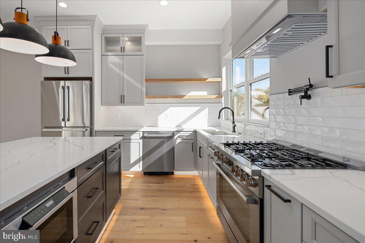 1600 LAFAYETTE DR, ALEXANDRIA, Virginia 22308, 5 Bedrooms Bedrooms, ,5 BathroomsBathrooms,Residential,For sale,1600 LAFAYETTE DR,VAFX2266958 MLS # VAFX2266958 1600 LAFAYETTE DR, ALEXANDRIA, Virginia 22308, 5 Bedrooms Bedrooms, ,5 BathroomsBathrooms,Residential,For sale,1600 LAFAYETTE DR,VAFX2266958 MLS # VAFX2266958