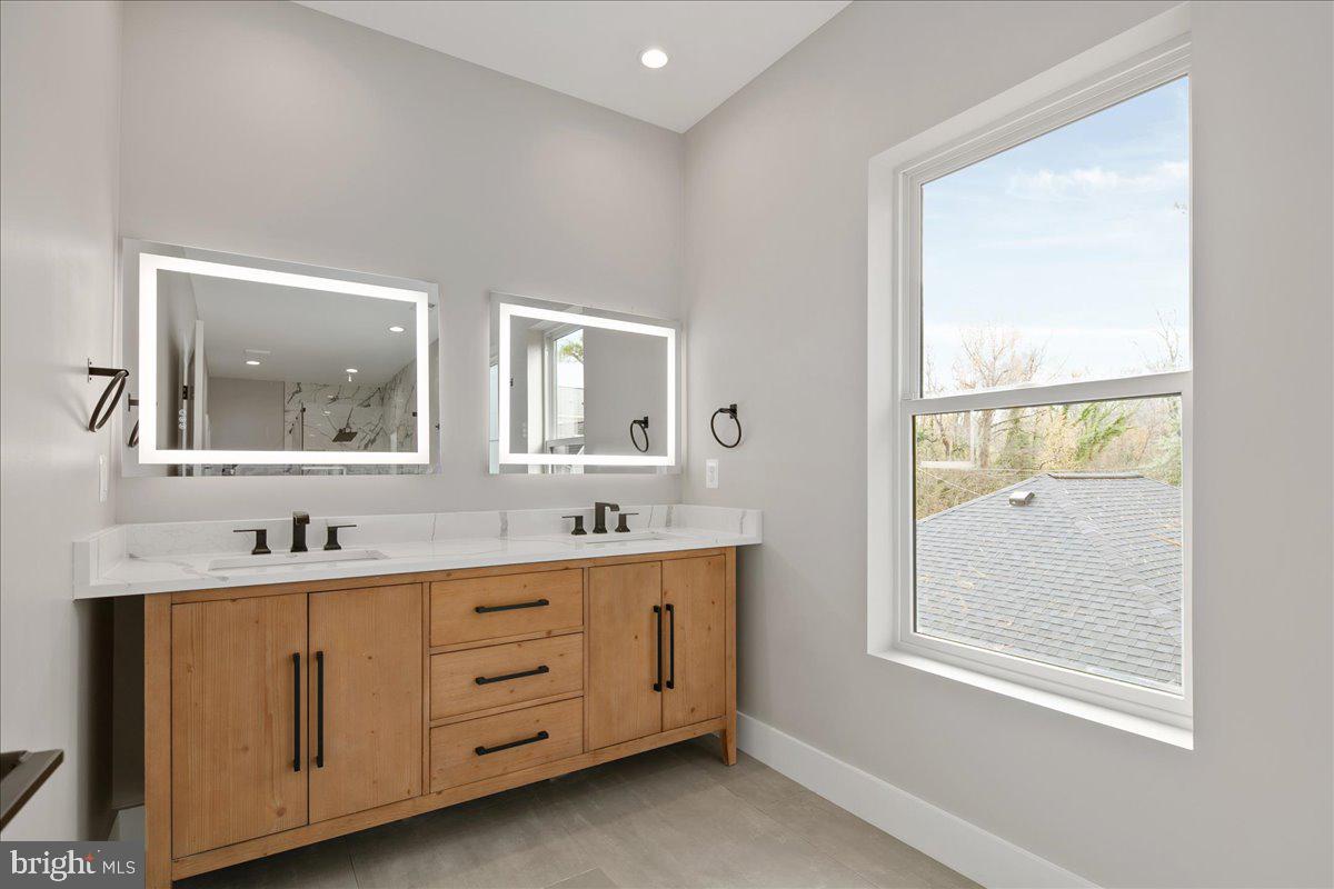 1600 LAFAYETTE DR, ALEXANDRIA, Virginia 22308, 5 Bedrooms Bedrooms, ,5 BathroomsBathrooms,Residential,For sale,1600 LAFAYETTE DR,VAFX2266958 MLS # VAFX2266958 1600 LAFAYETTE DR, ALEXANDRIA, Virginia 22308, 5 Bedrooms Bedrooms, ,5 BathroomsBathrooms,Residential,For sale,1600 LAFAYETTE DR,VAFX2266958 MLS # VAFX2266958