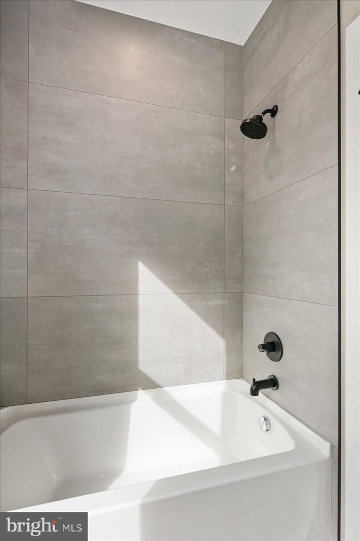 1600 LAFAYETTE DR, ALEXANDRIA, Virginia 22308, 5 Bedrooms Bedrooms, ,5 BathroomsBathrooms,Residential,For sale,1600 LAFAYETTE DR,VAFX2266958 MLS # VAFX2266958 1600 LAFAYETTE DR, ALEXANDRIA, Virginia 22308, 5 Bedrooms Bedrooms, ,5 BathroomsBathrooms,Residential,For sale,1600 LAFAYETTE DR,VAFX2266958 MLS # VAFX2266958