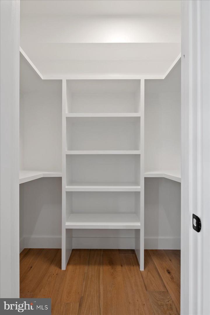 1600 LAFAYETTE DR, ALEXANDRIA, Virginia 22308, 5 Bedrooms Bedrooms, ,5 BathroomsBathrooms,Residential,For sale,1600 LAFAYETTE DR,VAFX2266958 MLS # VAFX2266958 1600 LAFAYETTE DR, ALEXANDRIA, Virginia 22308, 5 Bedrooms Bedrooms, ,5 BathroomsBathrooms,Residential,For sale,1600 LAFAYETTE DR,VAFX2266958 MLS # VAFX2266958