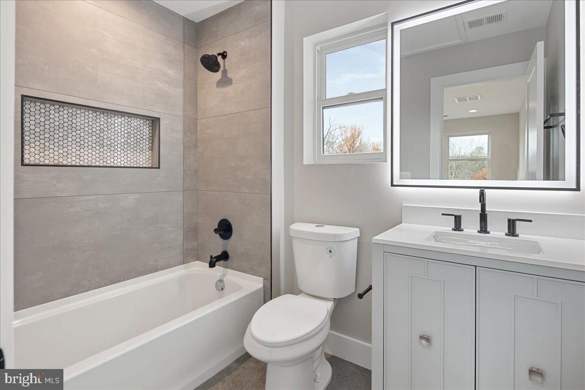 1600 LAFAYETTE DR, ALEXANDRIA, Virginia 22308, 5 Bedrooms Bedrooms, ,5 BathroomsBathrooms,Residential,For sale,1600 LAFAYETTE DR,VAFX2266958 MLS # VAFX2266958 1600 LAFAYETTE DR, ALEXANDRIA, Virginia 22308, 5 Bedrooms Bedrooms, ,5 BathroomsBathrooms,Residential,For sale,1600 LAFAYETTE DR,VAFX2266958 MLS # VAFX2266958