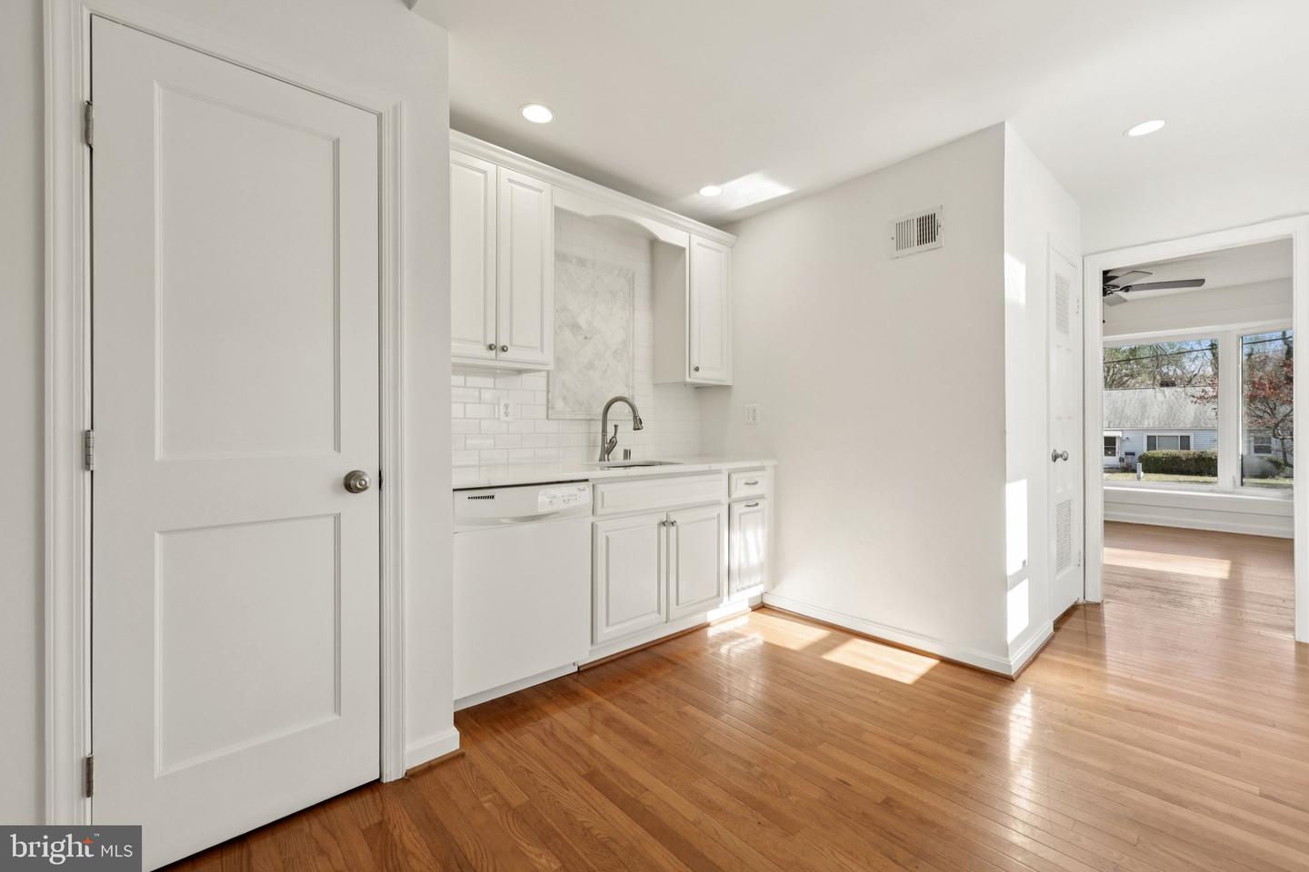 3130 COFER RD, FALLS CHURCH, Virginia 22042, 3 Bedrooms Bedrooms, ,2 BathroomsBathrooms,Residential,For sale,3130 COFER RD,VAFX2266980 MLS # VAFX2266980 3130 COFER RD, FALLS CHURCH, Virginia 22042, 3 Bedrooms Bedrooms, ,2 BathroomsBathrooms,Residential,For sale,3130 COFER RD,VAFX2266980 MLS # VAFX2266980