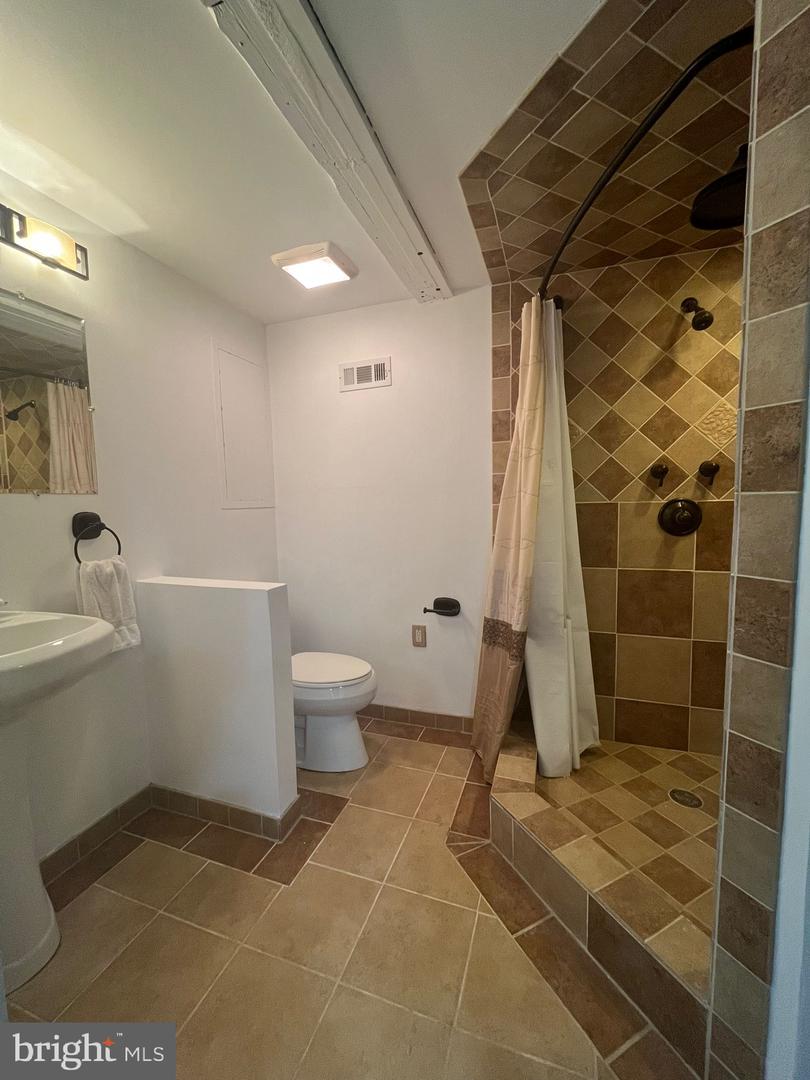 5233 LEE HWY, WARRENTON, Virginia 20187, 5 Bedrooms Bedrooms, 9 Rooms Rooms,3 BathroomsBathrooms,Residential,For sale,5233 LEE HWY,VAFQ2018380 MLS # VAFQ2018380 5233 LEE HWY, WARRENTON, Virginia 20187, 5 Bedrooms Bedrooms, 9 Rooms Rooms,3 BathroomsBathrooms,Residential,For sale,5233 LEE HWY,VAFQ2018380 MLS # VAFQ2018380