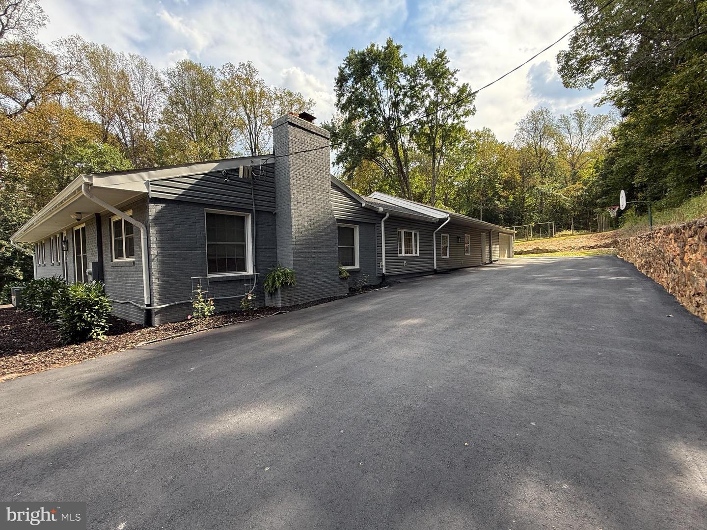 5233 LEE HWY, WARRENTON, Virginia 20187, 5 Bedrooms Bedrooms, 9 Rooms Rooms,3 BathroomsBathrooms,Residential,For sale,5233 LEE HWY,VAFQ2018380 MLS # VAFQ2018380 5233 LEE HWY, WARRENTON, Virginia 20187, 5 Bedrooms Bedrooms, 9 Rooms Rooms,3 BathroomsBathrooms,Residential,For sale,5233 LEE HWY,VAFQ2018380 MLS # VAFQ2018380