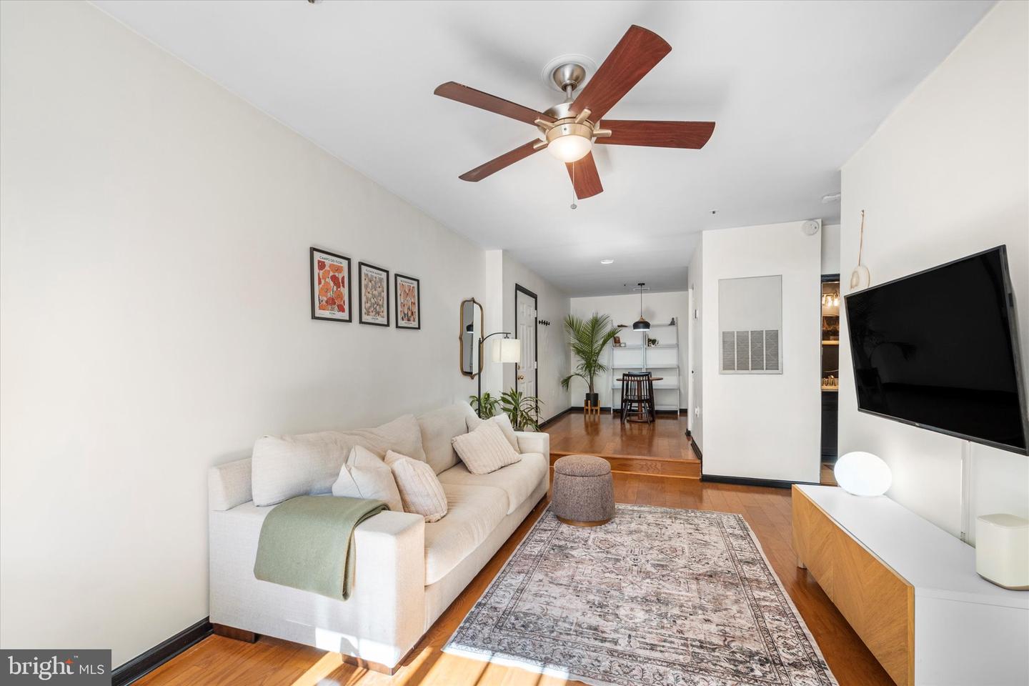 275 S PICKETT ST #102, ALEXANDRIA, Virginia 22304, 1 Bedroom Bedrooms, ,1 BathroomBathrooms,Residential,For sale,275 S PICKETT ST #102,VAAX2050180 MLS # VAAX2050180