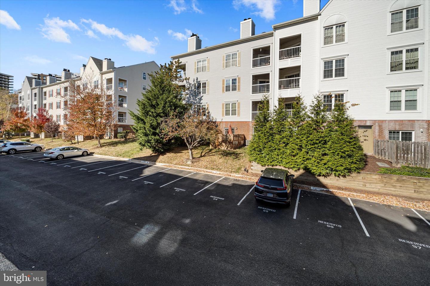 275 S PICKETT ST #102, ALEXANDRIA, Virginia 22304, 1 Bedroom Bedrooms, ,1 BathroomBathrooms,Residential,For sale,275 S PICKETT ST #102,VAAX2050180 MLS # VAAX2050180