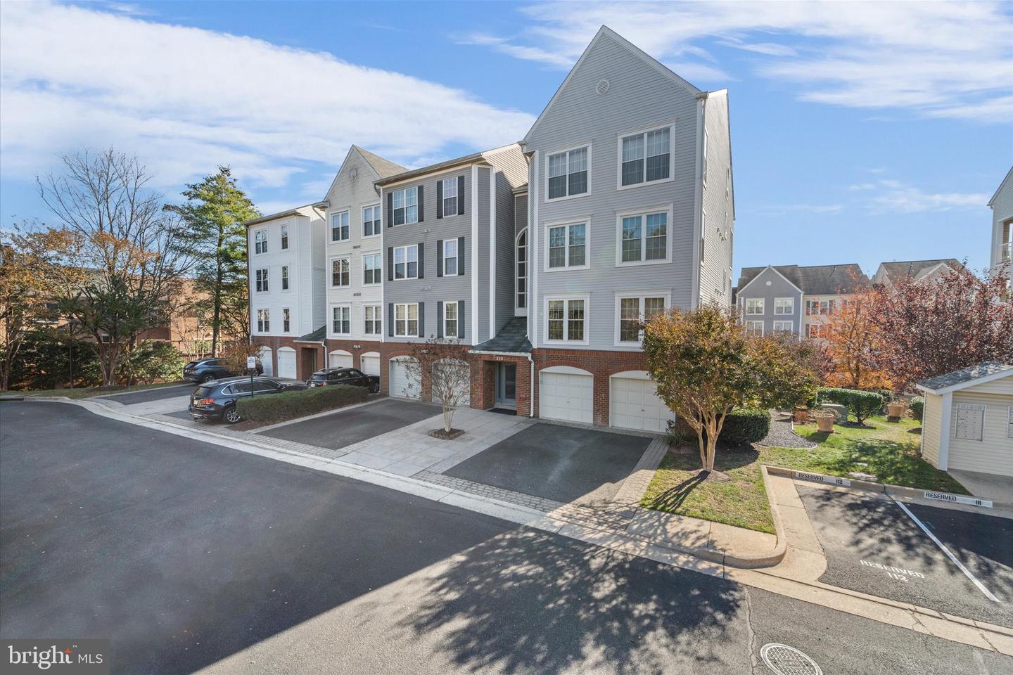 275 S PICKETT ST #102, ALEXANDRIA, Virginia 22304, 1 Bedroom Bedrooms, ,1 BathroomBathrooms,Residential,For sale,275 S PICKETT ST #102,VAAX2050180 MLS # VAAX2050180