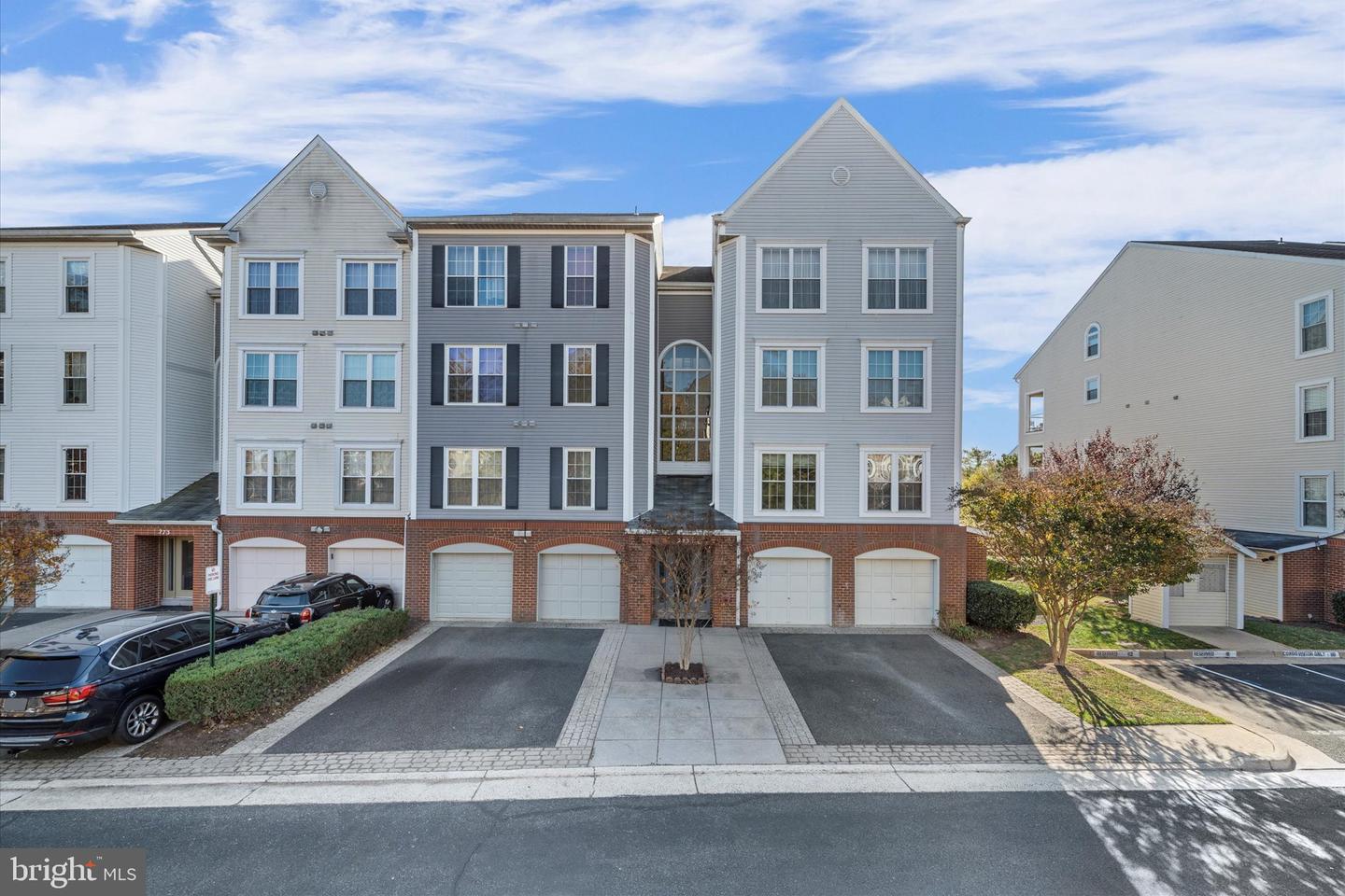 275 S PICKETT ST #102, ALEXANDRIA, Virginia 22304, 1 Bedroom Bedrooms, ,1 BathroomBathrooms,Residential,For sale,275 S PICKETT ST #102,VAAX2050180 MLS # VAAX2050180