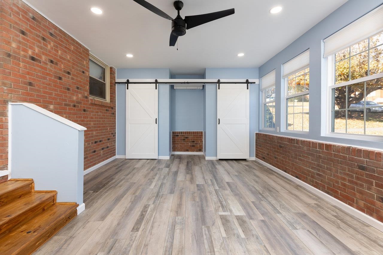 733 HILLVIEW DR, DAYTON, Virginia 22821, 4 Bedrooms Bedrooms, ,2 BathroomsBathrooms,Residential,733 HILLVIEW DR,671063 MLS # 671063 733 HILLVIEW DR, DAYTON, Virginia 22821, 4 Bedrooms Bedrooms, ,2 BathroomsBathrooms,Residential,733 HILLVIEW DR,671063 MLS # 671063