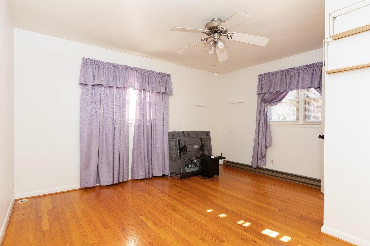 733 HILLVIEW DR, DAYTON, Virginia 22821, 4 Bedrooms Bedrooms, ,2 BathroomsBathrooms,Residential,733 HILLVIEW DR,671063 MLS # 671063 733 HILLVIEW DR, DAYTON, Virginia 22821, 4 Bedrooms Bedrooms, ,2 BathroomsBathrooms,Residential,733 HILLVIEW DR,671063 MLS # 671063