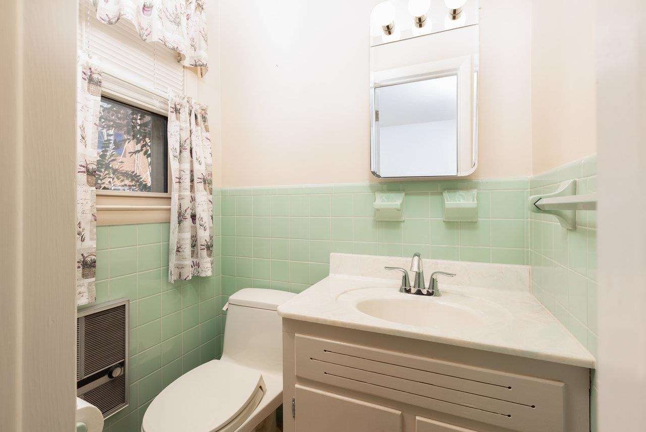 733 HILLVIEW DR, DAYTON, Virginia 22821, 4 Bedrooms Bedrooms, ,2 BathroomsBathrooms,Residential,733 HILLVIEW DR,671063 MLS # 671063 733 HILLVIEW DR, DAYTON, Virginia 22821, 4 Bedrooms Bedrooms, ,2 BathroomsBathrooms,Residential,733 HILLVIEW DR,671063 MLS # 671063