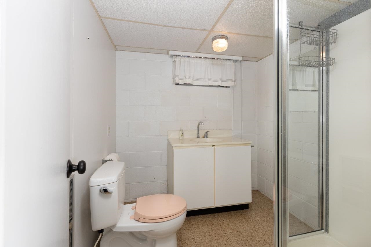 733 HILLVIEW DR, DAYTON, Virginia 22821, 4 Bedrooms Bedrooms, ,2 BathroomsBathrooms,Residential,733 HILLVIEW DR,671063 MLS # 671063 733 HILLVIEW DR, DAYTON, Virginia 22821, 4 Bedrooms Bedrooms, ,2 BathroomsBathrooms,Residential,733 HILLVIEW DR,671063 MLS # 671063