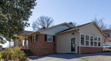 733 HILLVIEW DR, DAYTON, Virginia 22821, 4 Bedrooms Bedrooms, ,2 BathroomsBathrooms,Residential,733 HILLVIEW DR,671063 MLS # 671063