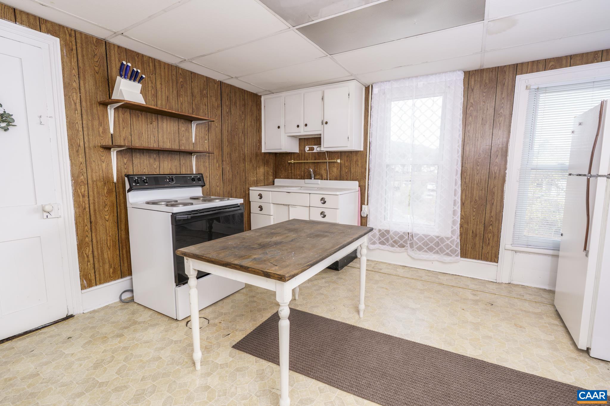 601 LONG AVE, SHENANDOAH, Virginia 22849, 4 Bedrooms Bedrooms, ,2 BathroomsBathrooms,Residential,601 LONG AVE,671072 MLS # 671072 601 LONG AVE, SHENANDOAH, Virginia 22849, 4 Bedrooms Bedrooms, ,2 BathroomsBathrooms,Residential,601 LONG AVE,671072 MLS # 671072