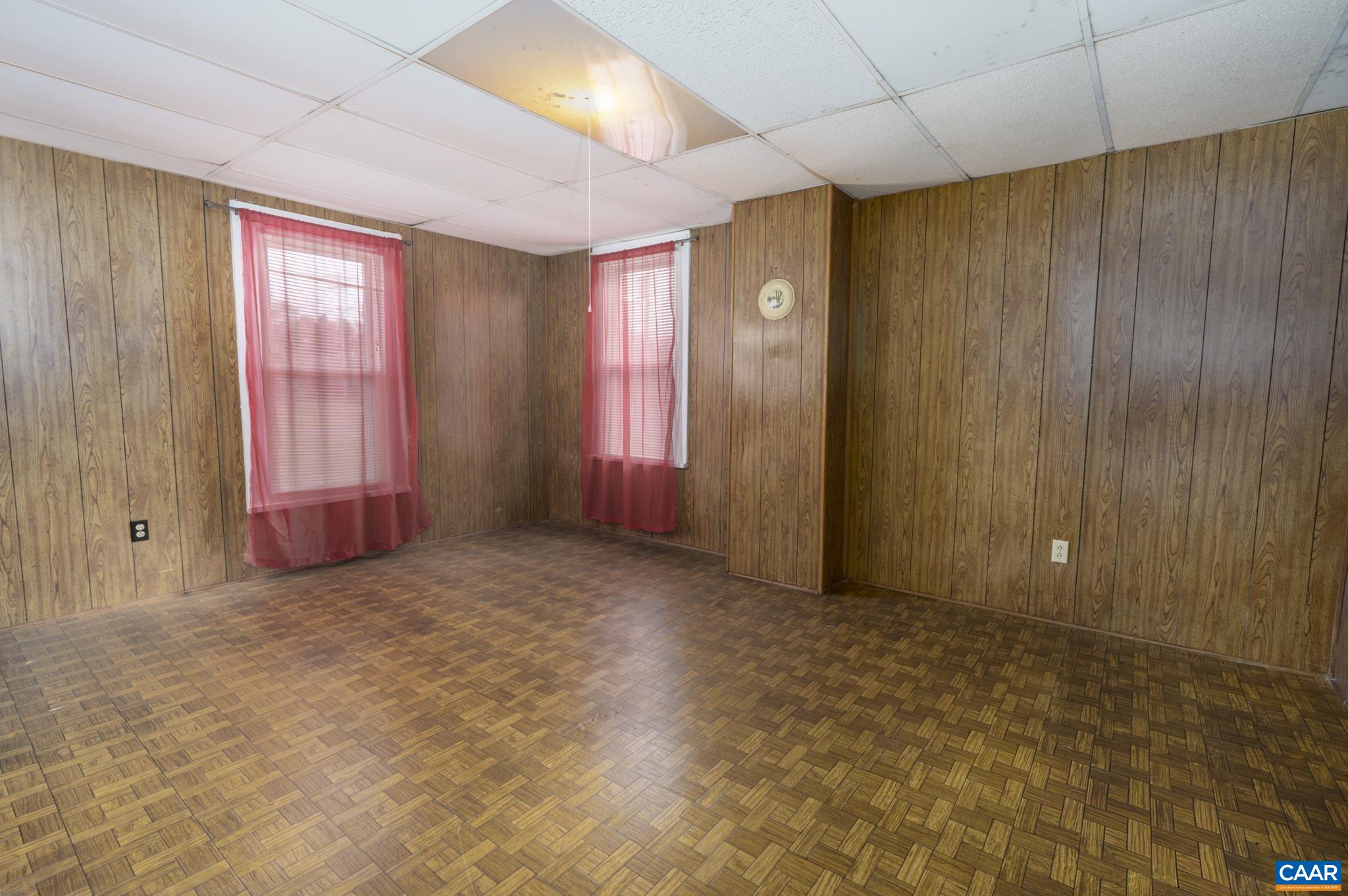 601 LONG AVE, SHENANDOAH, Virginia 22849, 4 Bedrooms Bedrooms, ,2 BathroomsBathrooms,Residential,601 LONG AVE,671072 MLS # 671072 601 LONG AVE, SHENANDOAH, Virginia 22849, 4 Bedrooms Bedrooms, ,2 BathroomsBathrooms,Residential,601 LONG AVE,671072 MLS # 671072