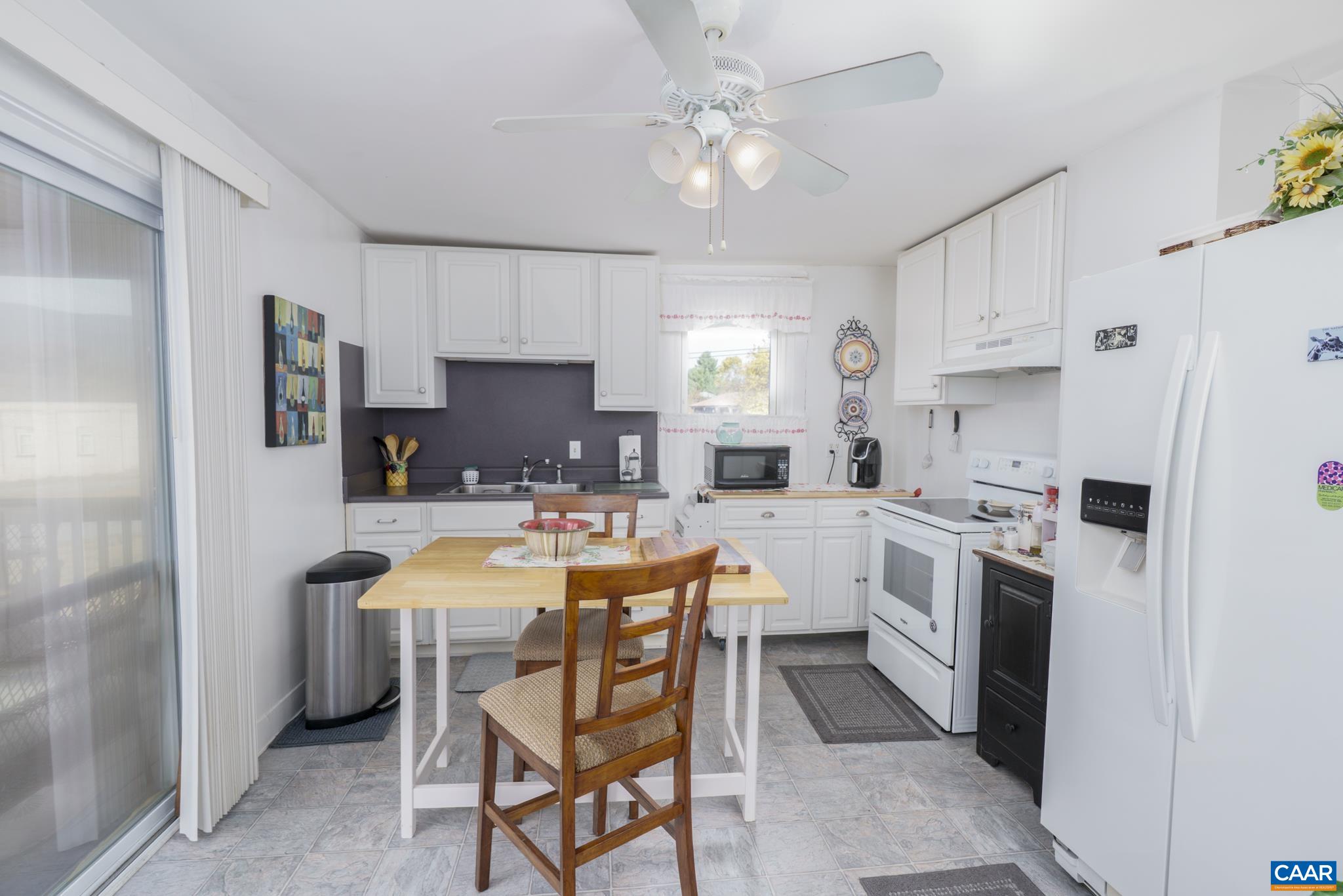 601 LONG AVE, SHENANDOAH, Virginia 22849, 4 Bedrooms Bedrooms, ,2 BathroomsBathrooms,Residential,601 LONG AVE,671072 MLS # 671072 601 LONG AVE, SHENANDOAH, Virginia 22849, 4 Bedrooms Bedrooms, ,2 BathroomsBathrooms,Residential,601 LONG AVE,671072 MLS # 671072