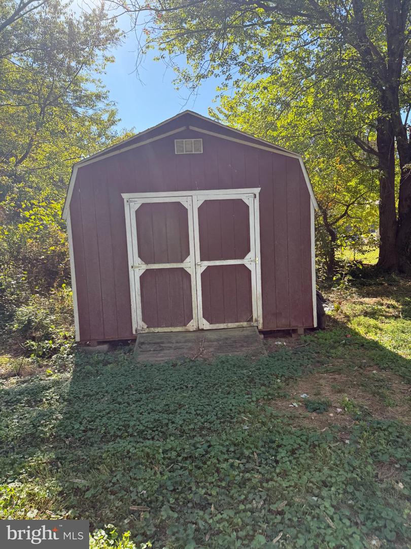 192 E BANBURY RD, TAPPAHANNOCK, Virginia 22560, 3 Bedrooms Bedrooms, 5 Rooms Rooms,1 BathroomBathrooms,Residential,For sale,192 E BANBURY RD,VAES2002064 MLS # VAES2002064 192 E BANBURY RD, TAPPAHANNOCK, Virginia 22560, 3 Bedrooms Bedrooms, 5 Rooms Rooms,1 BathroomBathrooms,Residential,For sale,192 E BANBURY RD,VAES2002064 MLS # VAES2002064