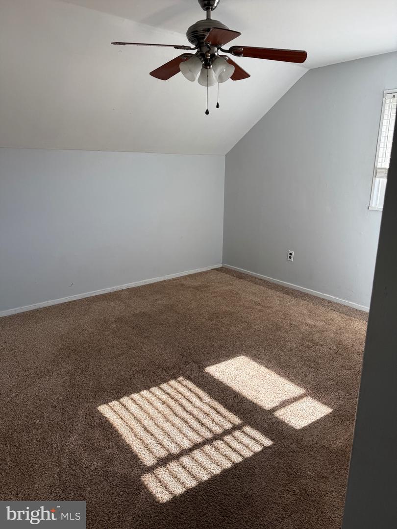 6918 RANDOLPH MACON DR, ALEXANDRIA, Virginia 22307, 3 Bedrooms Bedrooms, ,3 BathroomsBathrooms,Residential,For sale,6918 RANDOLPH MACON DR,VAFX2274628 MLS # VAFX2274628