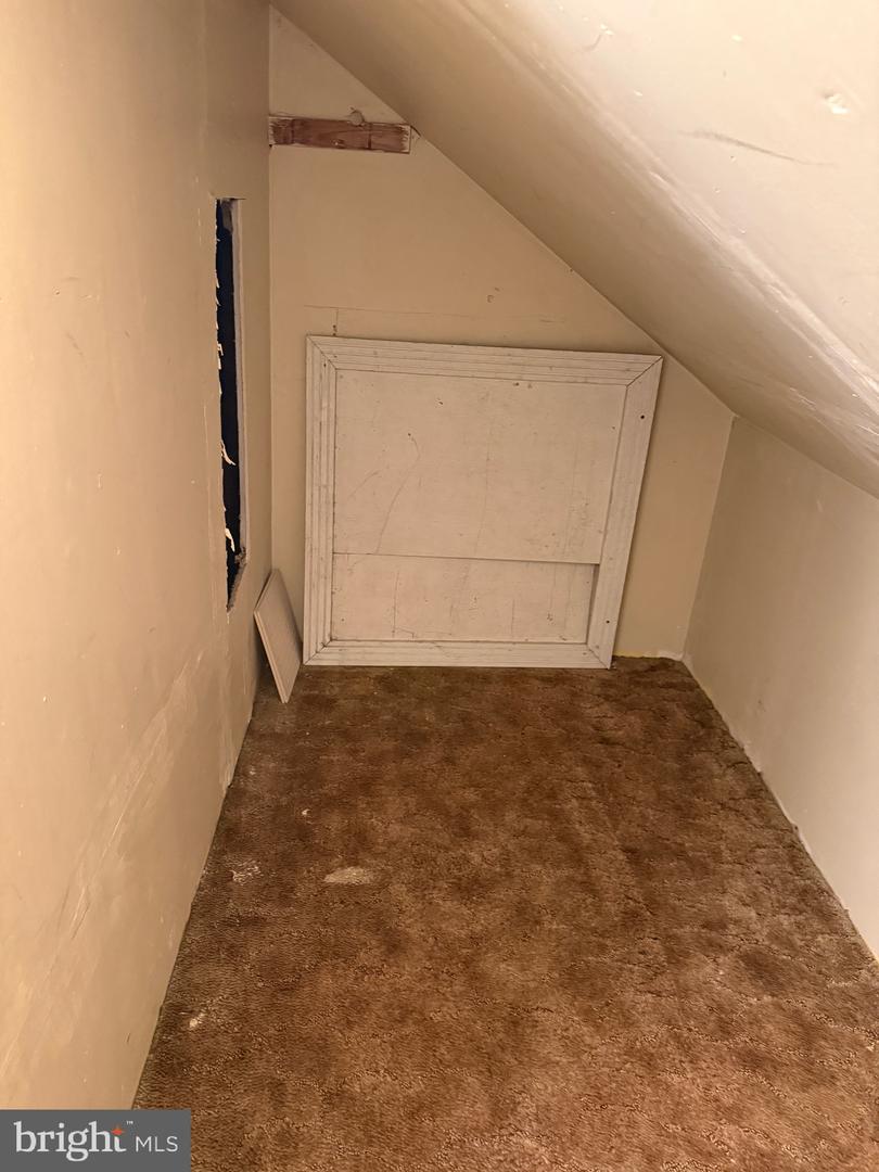 6918 RANDOLPH MACON DR, ALEXANDRIA, Virginia 22307, 3 Bedrooms Bedrooms, ,3 BathroomsBathrooms,Residential,For sale,6918 RANDOLPH MACON DR,VAFX2274628 MLS # VAFX2274628