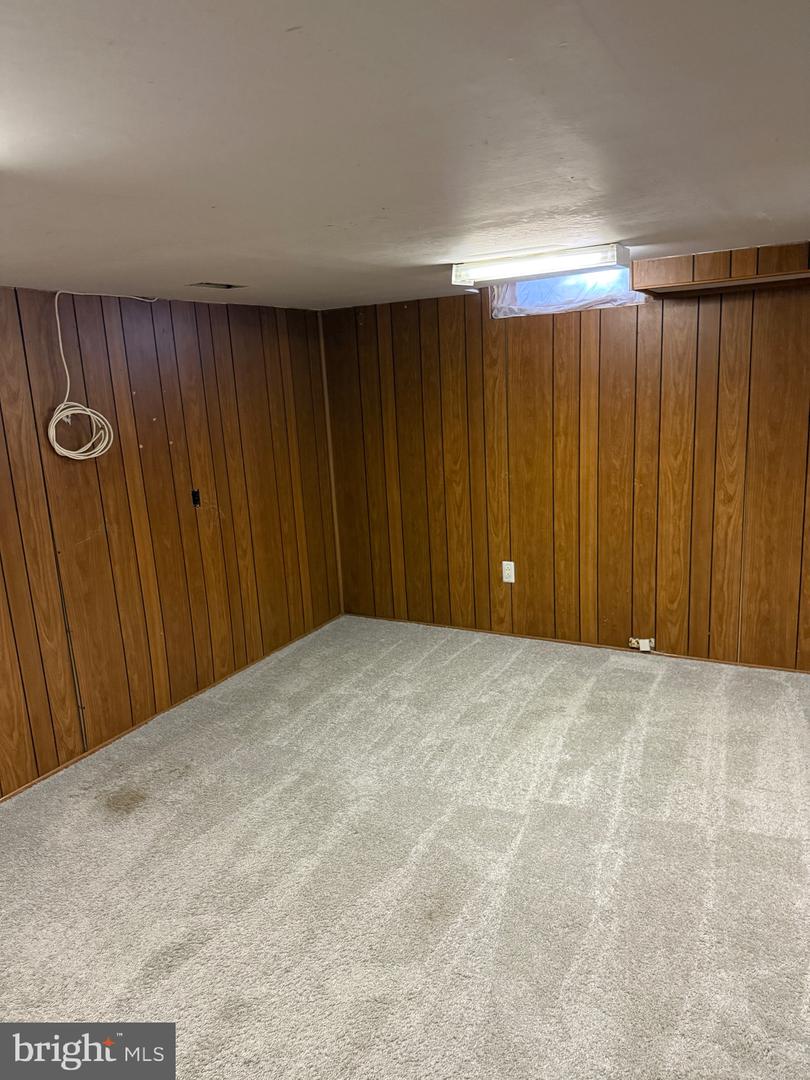 6918 RANDOLPH MACON DR, ALEXANDRIA, Virginia 22307, 3 Bedrooms Bedrooms, ,3 BathroomsBathrooms,Residential,For sale,6918 RANDOLPH MACON DR,VAFX2274628 MLS # VAFX2274628