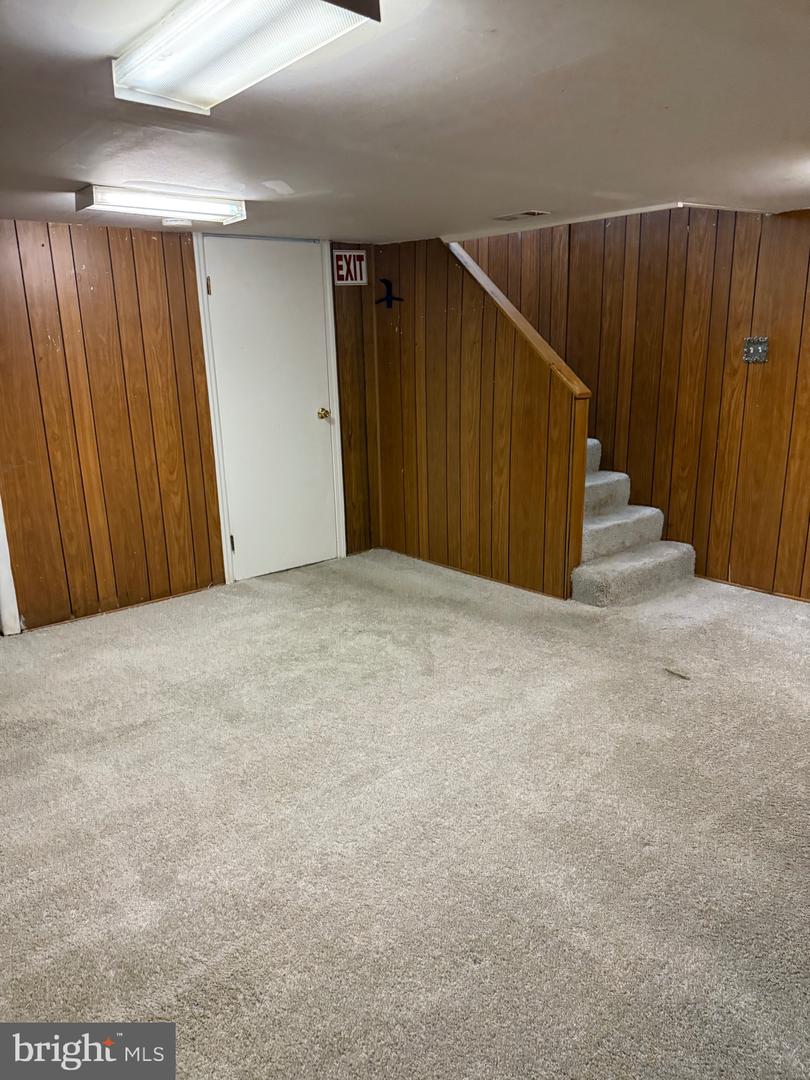 6918 RANDOLPH MACON DR, ALEXANDRIA, Virginia 22307, 3 Bedrooms Bedrooms, ,3 BathroomsBathrooms,Residential,For sale,6918 RANDOLPH MACON DR,VAFX2274628 MLS # VAFX2274628