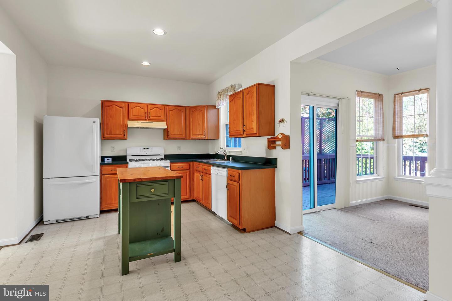 4627 DEERWATCH DR, CHANTILLY, Virginia 20151, 3 Bedrooms Bedrooms, ,2 BathroomsBathrooms,Residential,For sale,4627 DEERWATCH DR,VAFX2274802 MLS # VAFX2274802 4627 DEERWATCH DR, CHANTILLY, Virginia 20151, 3 Bedrooms Bedrooms, ,2 BathroomsBathrooms,Residential,For sale,4627 DEERWATCH DR,VAFX2274802 MLS # VAFX2274802