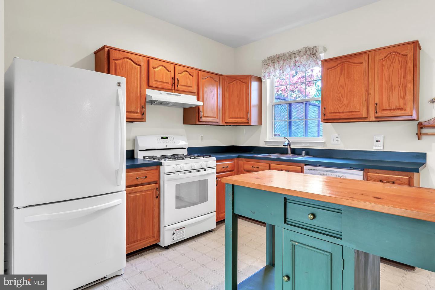 4627 DEERWATCH DR, CHANTILLY, Virginia 20151, 3 Bedrooms Bedrooms, ,2 BathroomsBathrooms,Residential,For sale,4627 DEERWATCH DR,VAFX2274802 MLS # VAFX2274802 4627 DEERWATCH DR, CHANTILLY, Virginia 20151, 3 Bedrooms Bedrooms, ,2 BathroomsBathrooms,Residential,For sale,4627 DEERWATCH DR,VAFX2274802 MLS # VAFX2274802