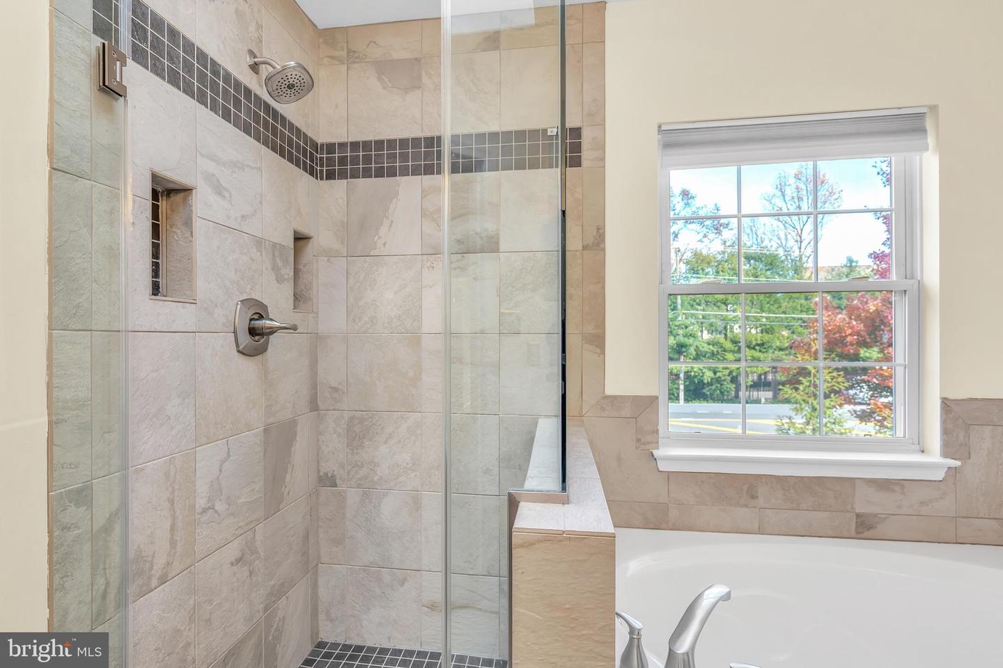 4627 DEERWATCH DR, CHANTILLY, Virginia 20151, 3 Bedrooms Bedrooms, ,2 BathroomsBathrooms,Residential,For sale,4627 DEERWATCH DR,VAFX2274802 MLS # VAFX2274802 4627 DEERWATCH DR, CHANTILLY, Virginia 20151, 3 Bedrooms Bedrooms, ,2 BathroomsBathrooms,Residential,For sale,4627 DEERWATCH DR,VAFX2274802 MLS # VAFX2274802