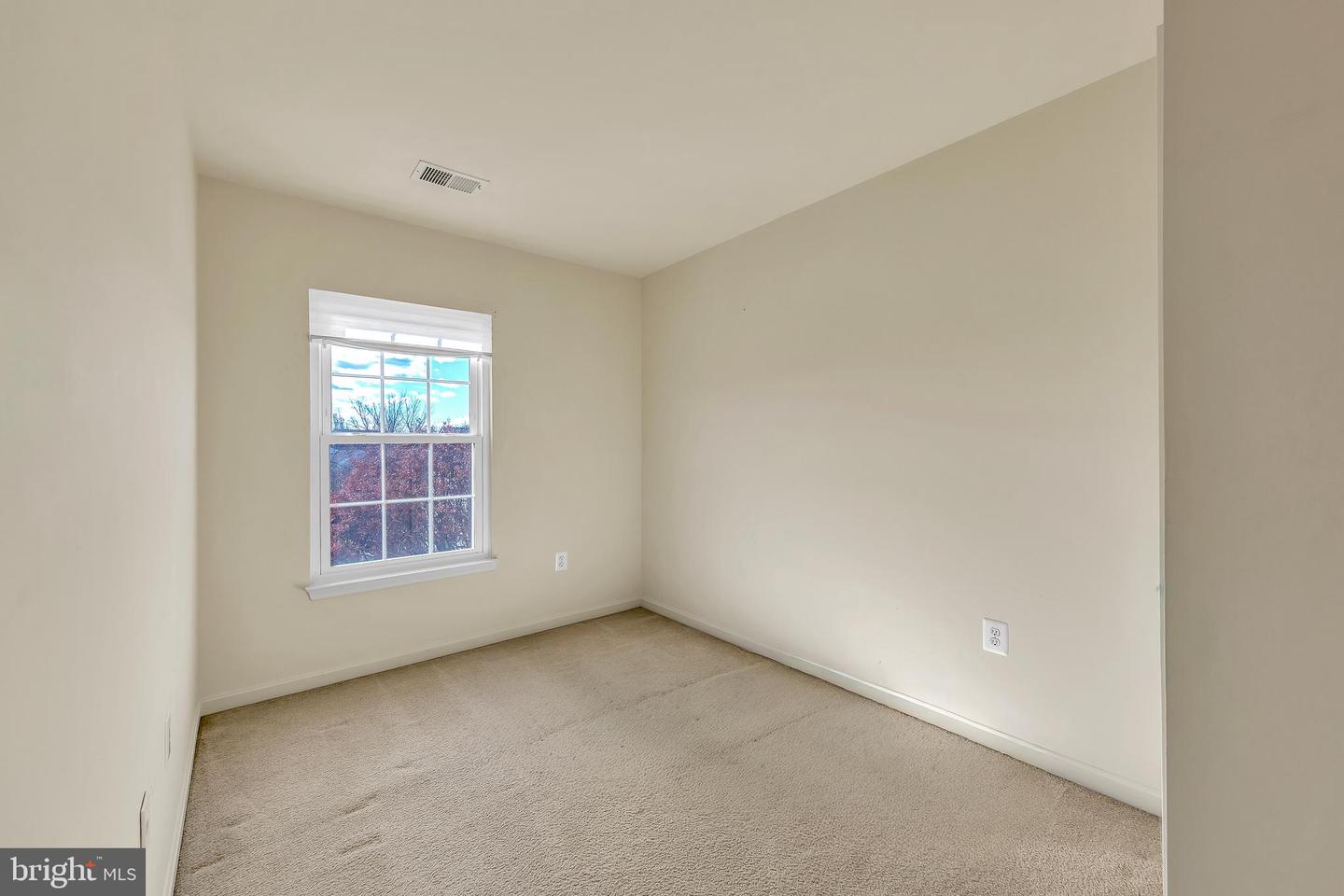 4627 DEERWATCH DR, CHANTILLY, Virginia 20151, 3 Bedrooms Bedrooms, ,2 BathroomsBathrooms,Residential,For sale,4627 DEERWATCH DR,VAFX2274802 MLS # VAFX2274802 4627 DEERWATCH DR, CHANTILLY, Virginia 20151, 3 Bedrooms Bedrooms, ,2 BathroomsBathrooms,Residential,For sale,4627 DEERWATCH DR,VAFX2274802 MLS # VAFX2274802