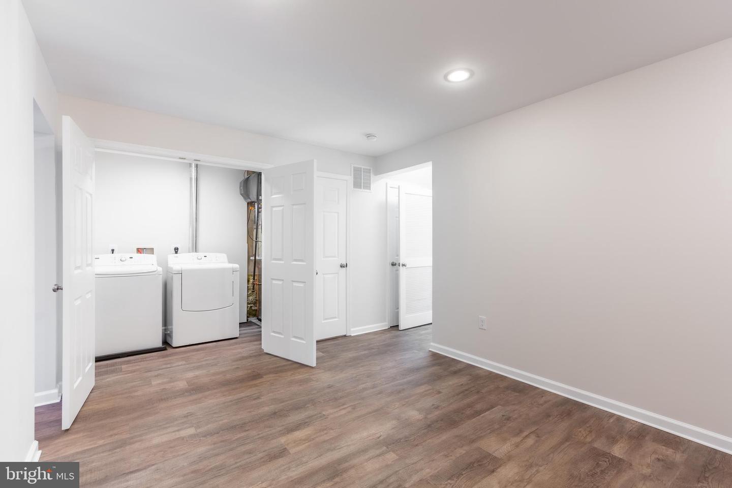 4627 DEERWATCH DR, CHANTILLY, Virginia 20151, 3 Bedrooms Bedrooms, ,2 BathroomsBathrooms,Residential,For sale,4627 DEERWATCH DR,VAFX2274802 MLS # VAFX2274802 4627 DEERWATCH DR, CHANTILLY, Virginia 20151, 3 Bedrooms Bedrooms, ,2 BathroomsBathrooms,Residential,For sale,4627 DEERWATCH DR,VAFX2274802 MLS # VAFX2274802