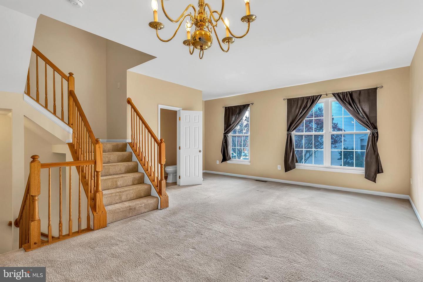 4627 DEERWATCH DR, CHANTILLY, Virginia 20151, 3 Bedrooms Bedrooms, ,2 BathroomsBathrooms,Residential,For sale,4627 DEERWATCH DR,VAFX2274802 MLS # VAFX2274802 4627 DEERWATCH DR, CHANTILLY, Virginia 20151, 3 Bedrooms Bedrooms, ,2 BathroomsBathrooms,Residential,For sale,4627 DEERWATCH DR,VAFX2274802 MLS # VAFX2274802