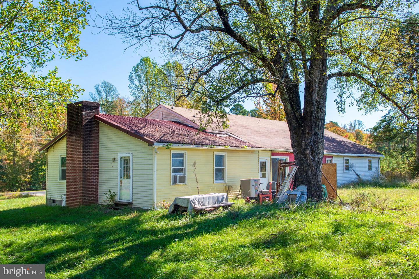 6316 FREDERICKSBURG TPKE, WOODFORD, Virginia 22580, 3 Bedrooms Bedrooms, ,2 BathroomsBathrooms,Residential,For sale,6316 FREDERICKSBURG TPKE,VACV2009018 MLS # VACV2009018