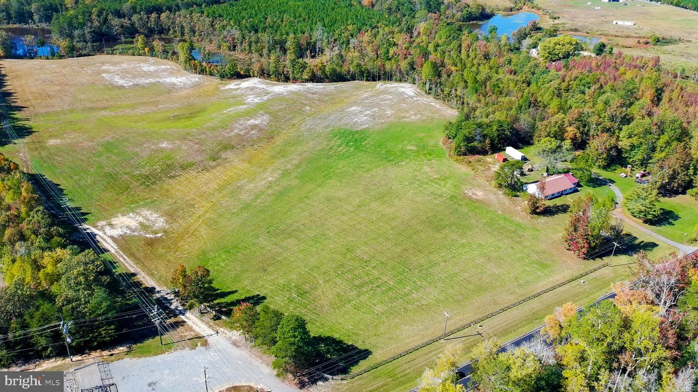 6316 FREDERICKSBURG TPKE, WOODFORD, Virginia 22580, 3 Bedrooms Bedrooms, ,2 BathroomsBathrooms,Residential,For sale,6316 FREDERICKSBURG TPKE,VACV2009018 MLS # VACV2009018