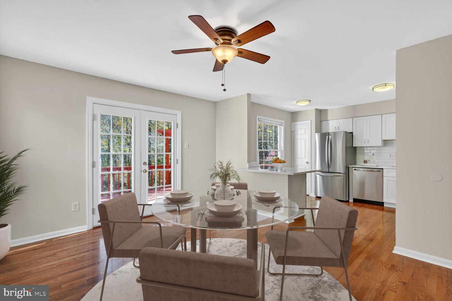 7137 LAKE COVE DR, ALEXANDRIA, Virginia 22315, 3 Bedrooms Bedrooms, ,3 BathroomsBathrooms,Residential,For sale,7137 LAKE COVE DR,VAFX2275514 MLS # VAFX2275514