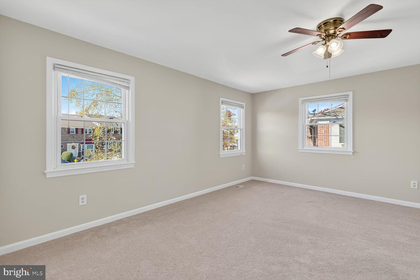 7137 LAKE COVE DR, ALEXANDRIA, Virginia 22315, 3 Bedrooms Bedrooms, ,3 BathroomsBathrooms,Residential,For sale,7137 LAKE COVE DR,VAFX2275514 MLS # VAFX2275514