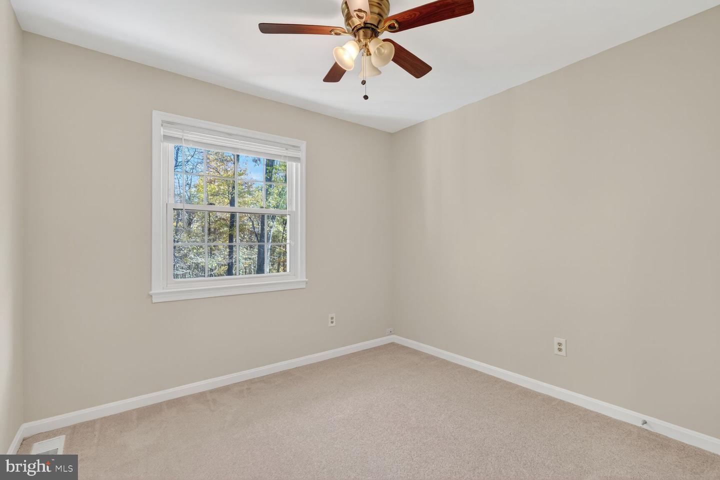 7137 LAKE COVE DR, ALEXANDRIA, Virginia 22315, 3 Bedrooms Bedrooms, ,3 BathroomsBathrooms,Residential,For sale,7137 LAKE COVE DR,VAFX2275514 MLS # VAFX2275514