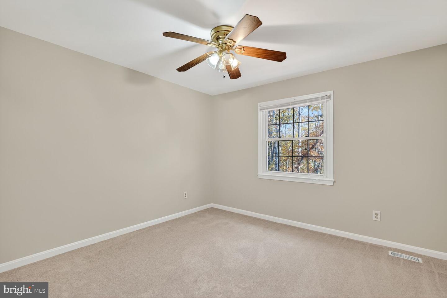 7137 LAKE COVE DR, ALEXANDRIA, Virginia 22315, 3 Bedrooms Bedrooms, ,3 BathroomsBathrooms,Residential,For sale,7137 LAKE COVE DR,VAFX2275514 MLS # VAFX2275514