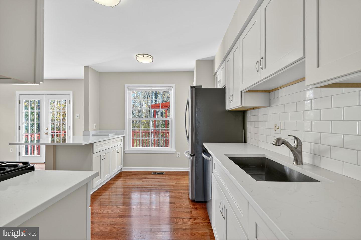 7137 LAKE COVE DR, ALEXANDRIA, Virginia 22315, 3 Bedrooms Bedrooms, ,3 BathroomsBathrooms,Residential,For sale,7137 LAKE COVE DR,VAFX2275514 MLS # VAFX2275514