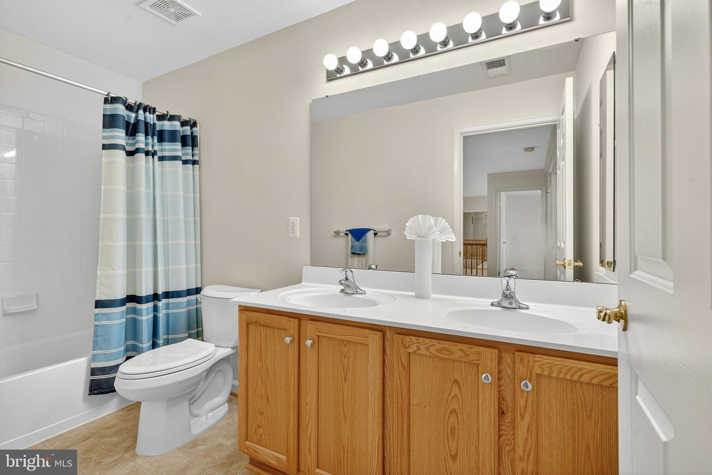 44424 LIVONIA TER, ASHBURN, Virginia 20147, 3 Bedrooms Bedrooms, ,3 BathroomsBathrooms,Residential,For sale,44424 LIVONIA TER,VALO2109498 MLS # VALO2109498