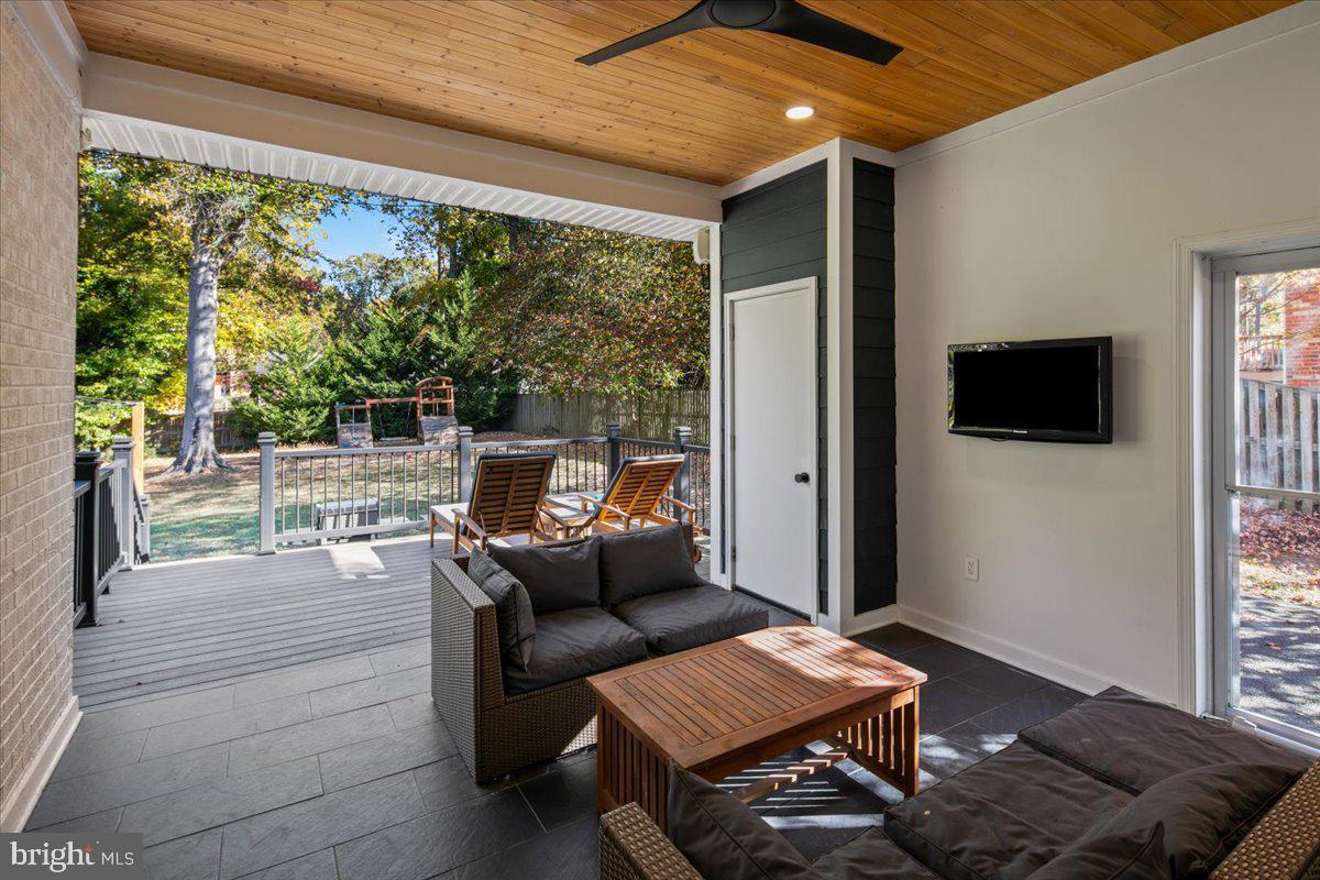 4504 NEPTUNE DR, ALEXANDRIA, Virginia 22309, 4 Bedrooms Bedrooms, ,3 BathroomsBathrooms,Residential,For sale,4504 NEPTUNE DR,VAFX2275896 MLS # VAFX2275896