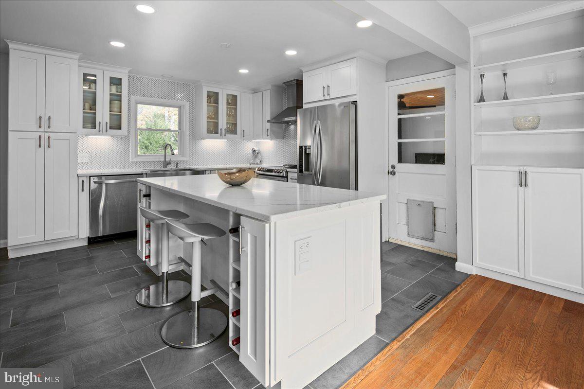 4504 NEPTUNE DR, ALEXANDRIA, Virginia 22309, 4 Bedrooms Bedrooms, ,3 BathroomsBathrooms,Residential,For sale,4504 NEPTUNE DR,VAFX2275896 MLS # VAFX2275896