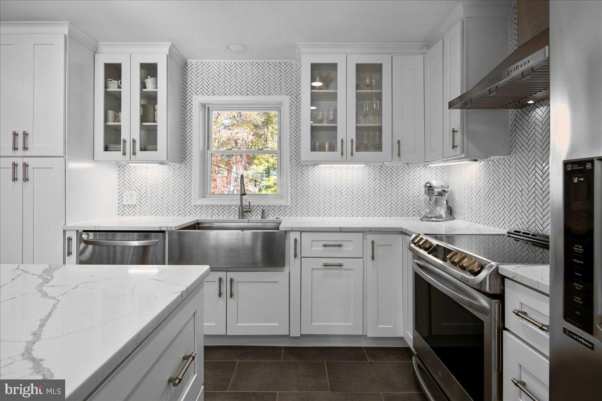 4504 NEPTUNE DR, ALEXANDRIA, Virginia 22309, 4 Bedrooms Bedrooms, ,3 BathroomsBathrooms,Residential,For sale,4504 NEPTUNE DR,VAFX2275896 MLS # VAFX2275896